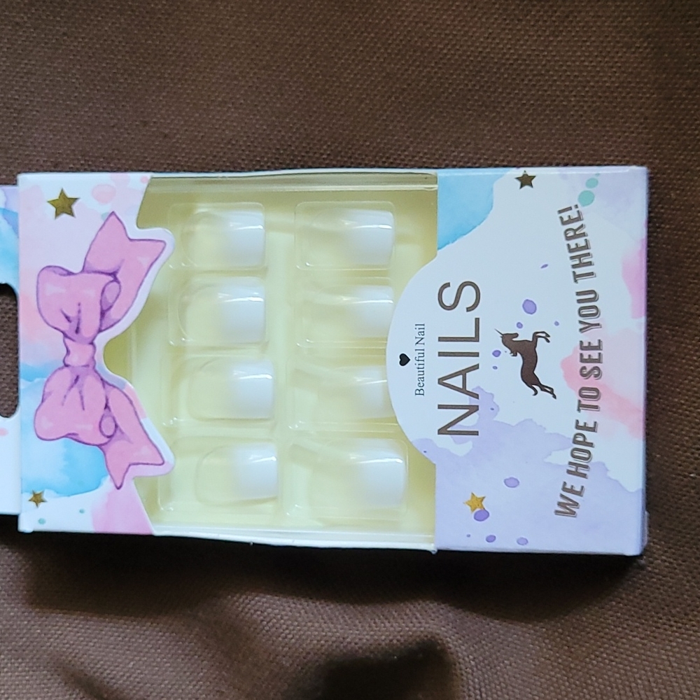 Faux Press on nails
